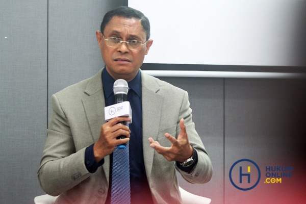 Advokat senior Fredrik J. Pinakunary dalam Indonesian Corporate Counsel Association (ICCA) Counsel Lounge Jakarta, Selasa (10/3). Foto: RES