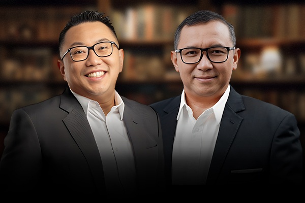 Managing Partner Makarim & Taira S. Vincent Ariesta Lie (kiri) dan Partner DeHeng ARKO Law Offices Luqman Fauzi (kanan). Foto: Istimewa