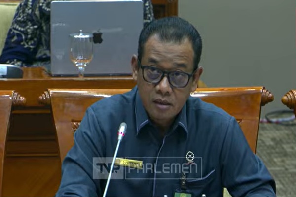 Sekretaris MA, Sugiyanto saat rapat dengar pendapat dengan Komisi III DPR, Rabu (13/05/2026). Foto: Tangkapan layar youtube
