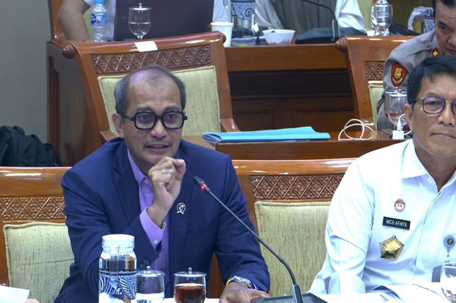 Wakil Menteri Hukum, Prof Edward Omar Sharif Hiariej saat rapat dengan Panja RUU Polri di kompleks parlemen, Senin (8/6/2026) kemarin. Foto: Tangkapan layar youtube