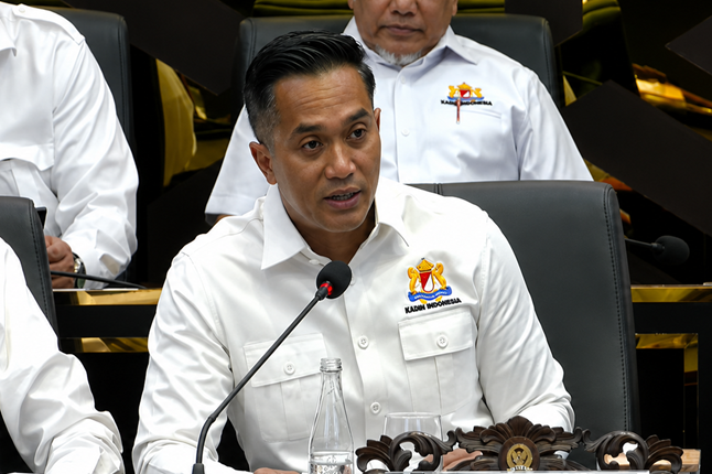 Ketua Kadin Indonesia, Anindya Bakrie saat rapat dengar pendapat umum dengan Baleg DPR, di Komplek Gedung Parlemen Rabu (17/6/2026). Foto: Tangkapan layar youtube