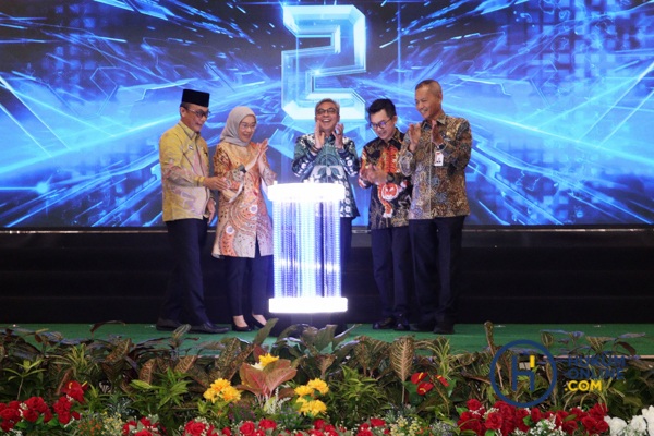 KPK resmi meluncurkan Program Nasional E-Learning bagi ASN Berintegritas di Gedung Lembaga Administrasi Negara (LAN), Jakarta Pusat, Rabu (17/6). Foto: RES