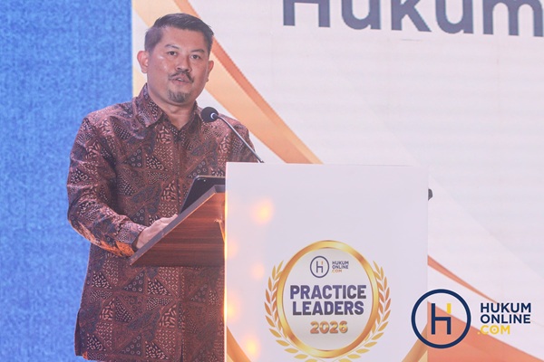 Chief Operating Officer Hukumonline Jan Ramos Pandia saat membuka ajang Practice Leaders 2026 di Hotel Raffles, Jakarta, Jum'at (19/8/2026). Foto: RES