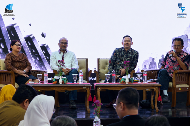 Diskusi publik yang diselenggarakan Arsip Nasional Republik Indonesia (ANRI), Selasa (21/7/2026). Foto: Tangkapan layar youtube