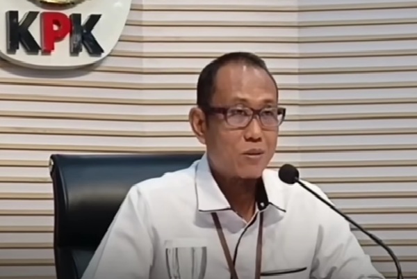 Pelaksana tugas Direktur Penyidikan KPK, Achmad Taufik Husein. Foto: Tangkapan layar YouTube