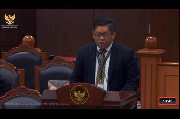 Pakar Hukum Pidana, Muhammad Rustamaji saat memberikan keterangan sebagai ahli yang dihadirkan Pemohon dalam sidang pengujian materiil UU KUHAP, Perkara Nomor 62/PUU-XXIV/2026, di MK, Rabu (22/7). Foto: tangkapan layar youtube