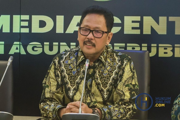  Juru Bicara Mahkamah Agung (MA) sekaligus Ketua Umum IKAHI, Prof. Yanto. Foto: HFW