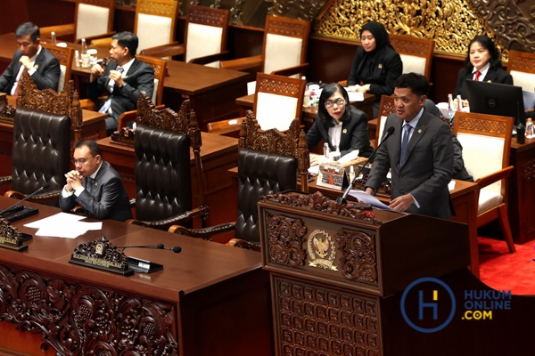 DPR Sepakati 14 Calon Hakim MA-2.jpg