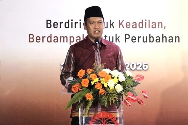 Dekan FHUI, Parulian Paidi Aritonang dalam Dies Natalis ke-102 tahun FHUI, Rabu (28/10/2026). Foto: Firyal