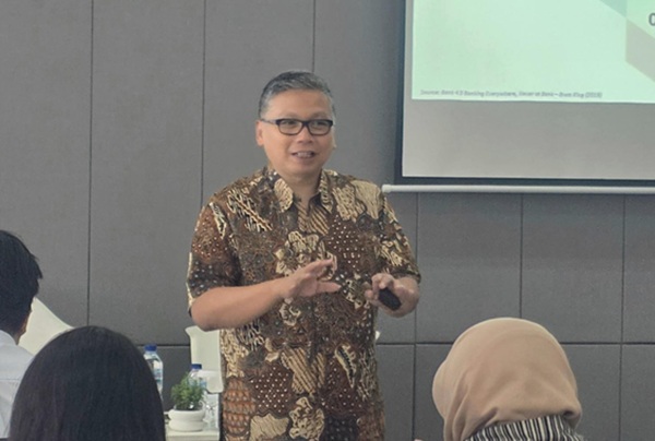 Ketua Himpunan Konsultan Hukum Sektor Keuangan (HKHSK), Kukuh Komandoko. Foto: AJI